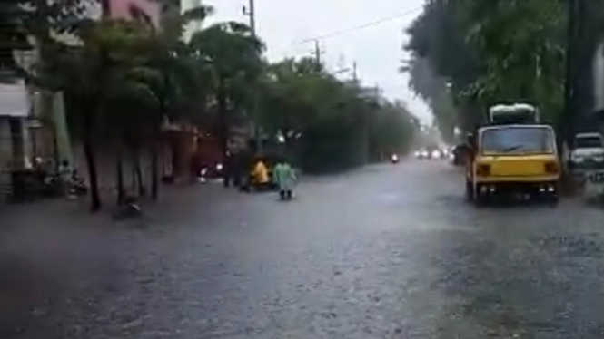 Hujan Ekstrem Semalaman, Sejumlah Wilayah di Kota Semarang Banjir
