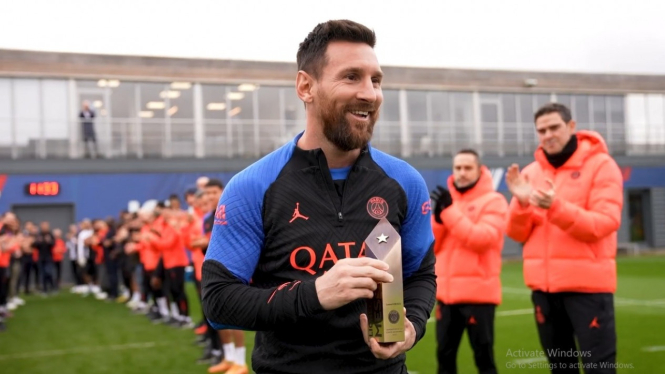 Lionel Messi terima penghargaan guard of honour