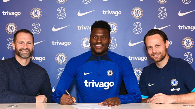 Chelsea Kontrak Bek Monaco, Benoit Badiashile