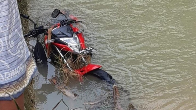 Kendaraan milik korban tewas akibat banjir di Grobogan, Jateng.