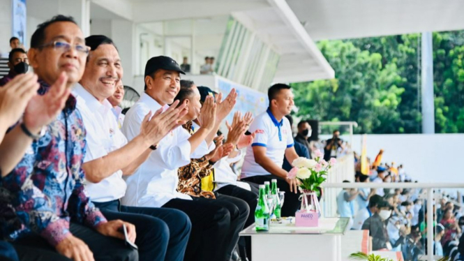 Presiden Jokowi menyaksikan Champion SAC Indonesia di Jakarta