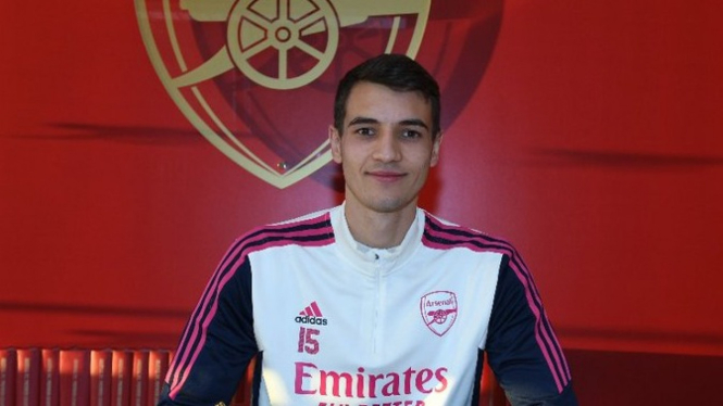 Pemain Anyar Arsenal, Jakub Kiwior