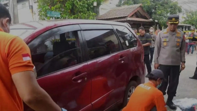 Pembunuhan sopir taksi online di Depok, Jawa Barat.