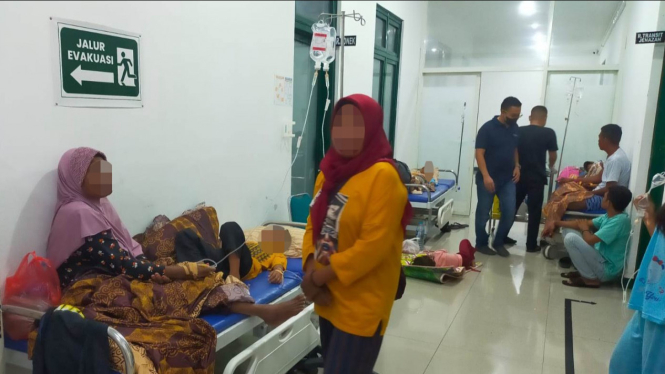 Keracunan Makanan Massal, 54 Orang Dilarikan ke Rumah Sakit