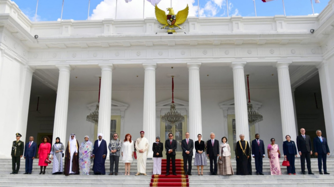 Para duta besar (dubes) luar biasa dan berkuasa penuh (LBPP)