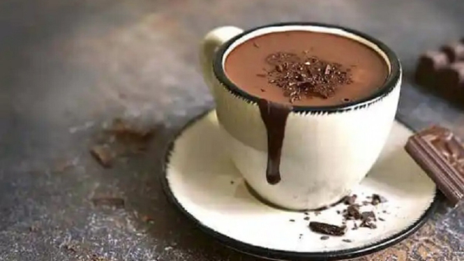 Secangkir cokelat hangat