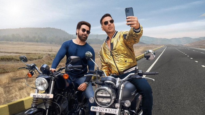 Akshay Kumar dan Emraan Hashmi dalam Selfiee