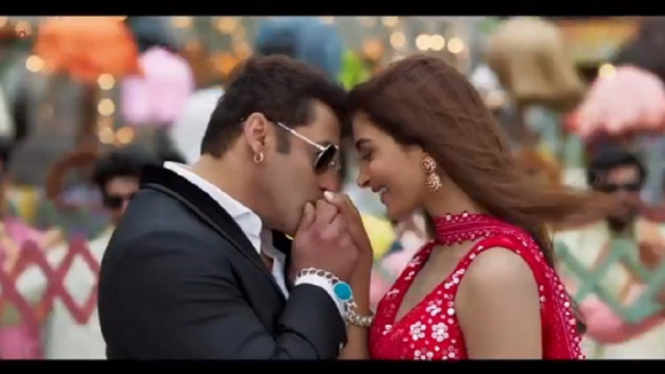 Salman Khan dan Pooja Hegde.