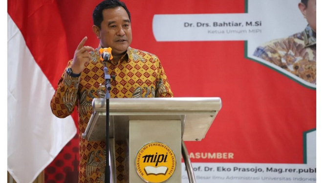 Ketua Umum Masyarakat Ilmu Pemerintahan Indonesia (MIPI) Bahtiar