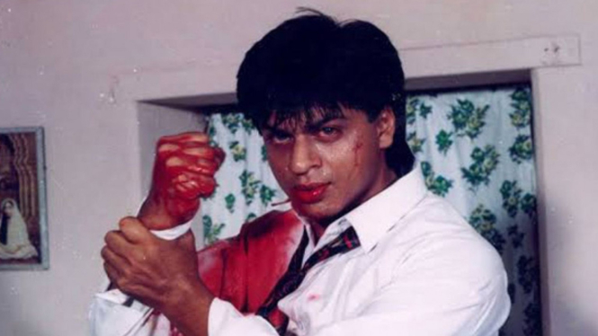 Shah Rukh Khan di film  Baazigar (1993)