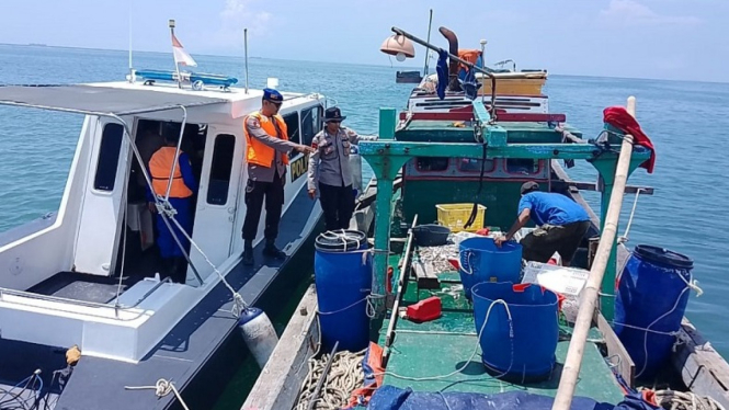 Patroli SatPolairud Lamsel Bongkar Praktek Ilegal Fishing