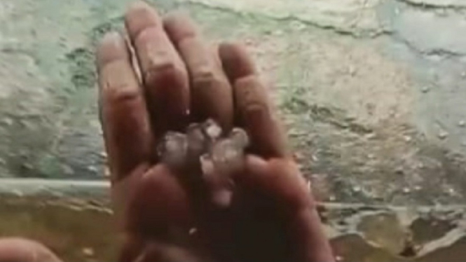 Heboh Hujan Es Sebesar Kelereng Merajam Warga Desa Palar, Klaten