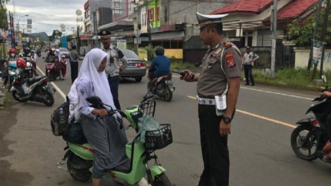 Sepeda Listrik Dilarang Mengaspal di Jalan Raya oleh Polresta Mamuju