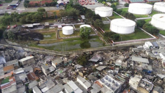 Foto udara lokasi kebakaran depo Pertamina Plumpang Jakarta Utara.