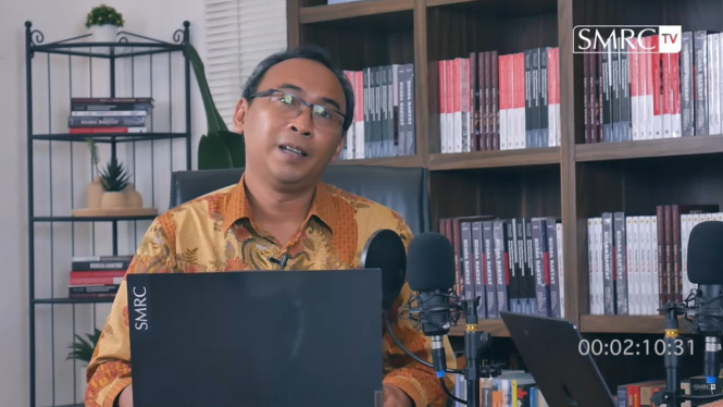SMRC: Ganjar Unggul, Prabowo dan Anies Bersaing di Posisi Kedua