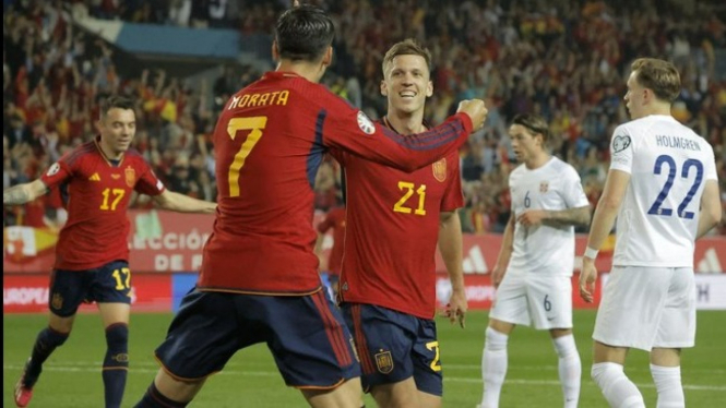 Dani Olmo (21) sumbang gol Spanyol kalahkan Norwegia 3-0