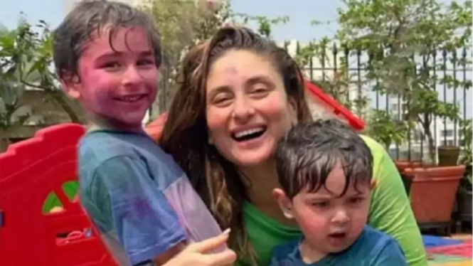 Kareena Kapoor bersama 2 putranya.