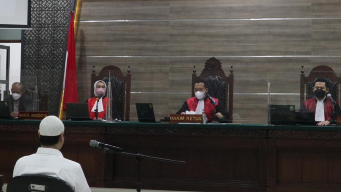 Majelis Hakim PN Kediri Tolak Esepsi Terdakwa Ferry Irawan