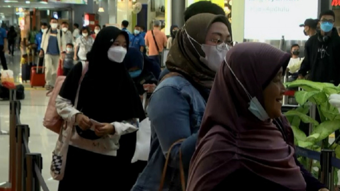 Arus Balik Pemudik di Stasiun Gambir Jakarta, Terus Meningkat