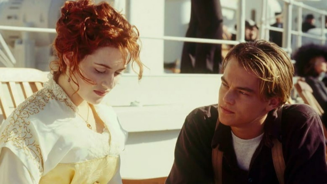 Kate Winslet dan Leonardo DiCaprio di film Titanic