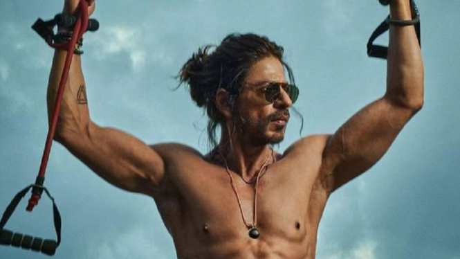 Shah Rukh Khan Memanjangkan Rambutnya Demi Syuting Film Tiger 3