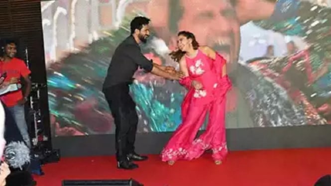 Penampilan Memikat Vicky Kaushal dan Sara Ali Khan saat Rilis Musik