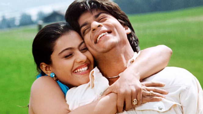 11 Film Shah Rukh Khan yang Sukses Rilis saat Perayaaan Diwali