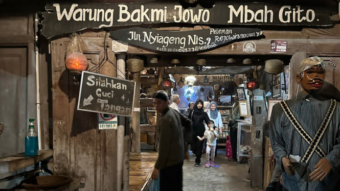 Catatan Ilham Bintang: Semalam di Yogyakarta