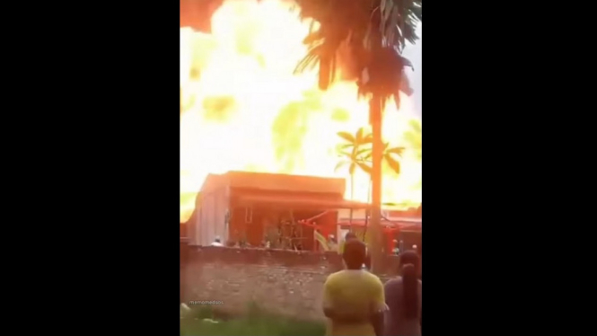 Video Viral Detik-Detik Ledakan Dahsyat Truk Tronton Pengangkut BBM