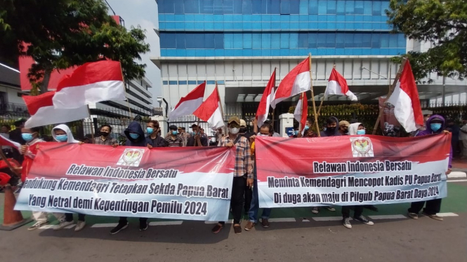 Demo Mendagri Pilih Sekda Papua Barat Netral dan Ganti Kadis PU