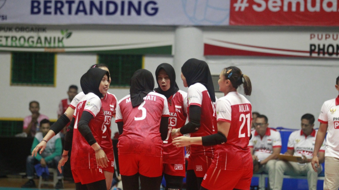 Timnas bola voli putri saat bertanding di AVC Challange Cup 2023