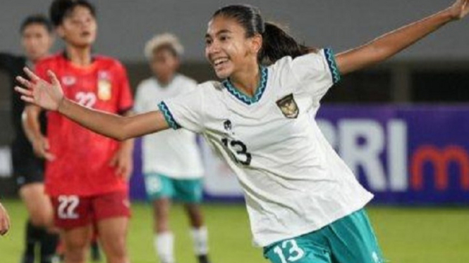 Penyerang Timnas Putri Indonesia Jadi Pemain Terbaik AFF U-19