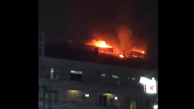 Detik-detik Kebakaran Hebat Menimpa Rumah Sakit Hermina Depok