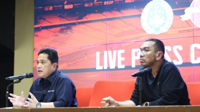 Ketua Umum PSSI, Erick Thohir dan Arya Sinulingga