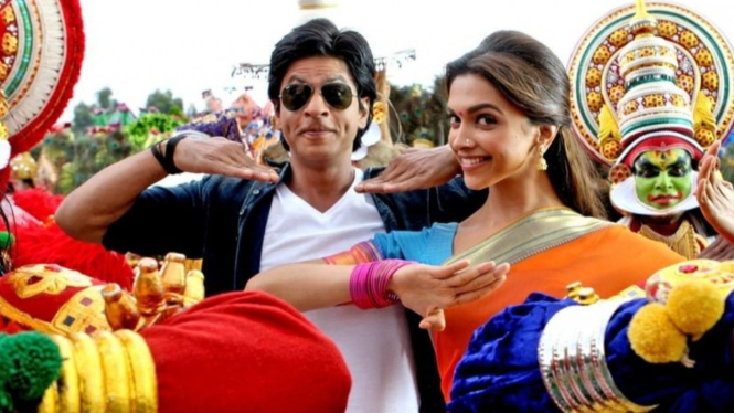 Shah Rukh Khan dan Deepika Padukone dalam Chennai Express