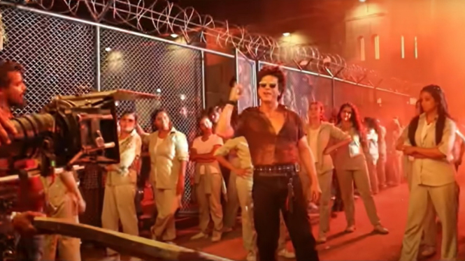 Video di Balik Layar Pembuatan Klip Lagu Zinda Banda Shah Rukh Khan