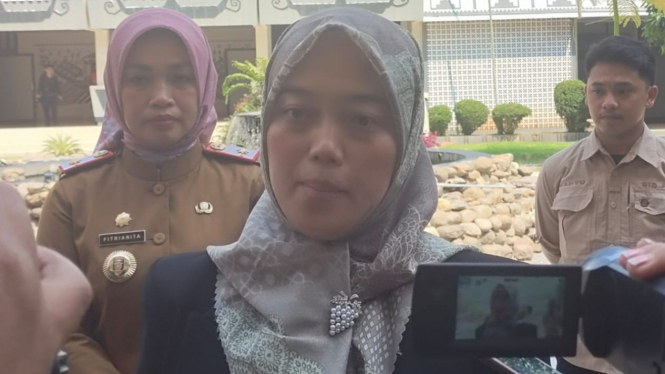 Diam-diam Wagub Lampung Nunik, Suami dan Dua Adiknya Nyaleg