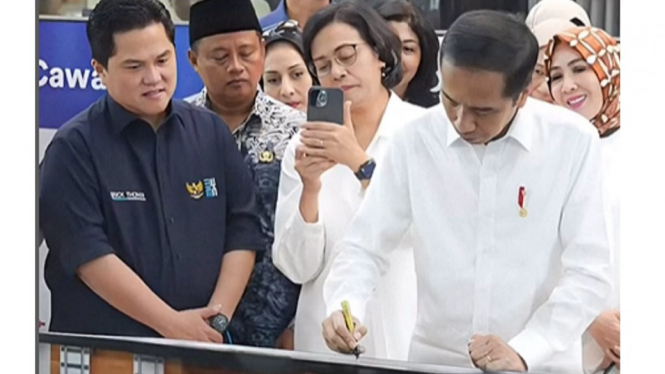 Presiden Jokowi Resmikan LRT