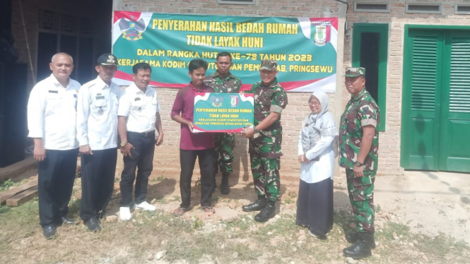 Peringati HUT TNI ke 78, Kodim 0424 Tanggamus Lampung Berikan Bantuan Bedah Rumah