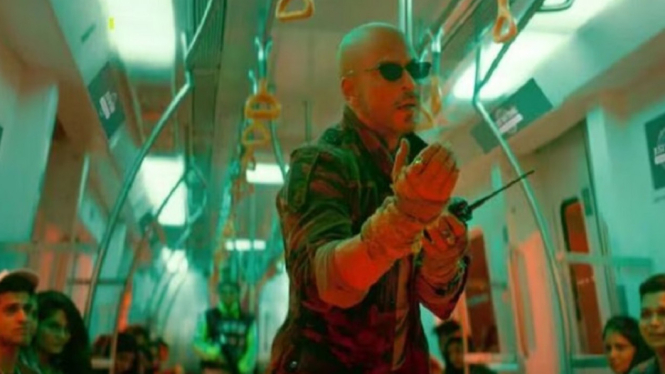 Adegan Shah Rukh Khan di Kereta Api