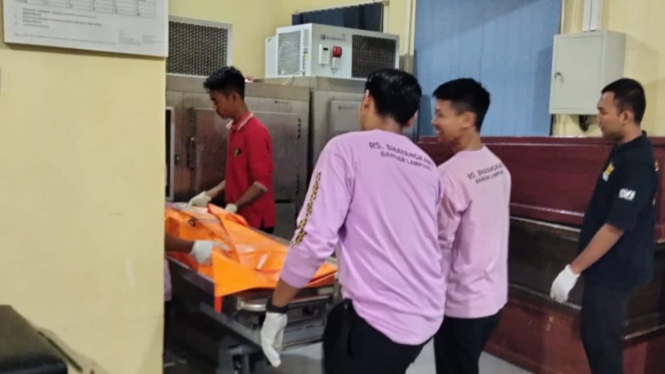 Dua Mayat Tanpa Kepala Diotopsi Pihak Polres Tanggamus ke RS Bhayangkara Polda Lampung