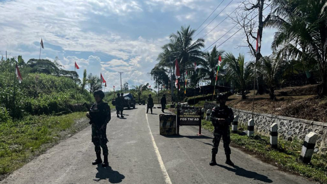 Antisipasi Penyusupan dan Penyelundupan, Satgas Yonif 122/TS Pos Kalimo Kembali Gelar Pemeriksaan Sepanjang Jalan Trans Papua