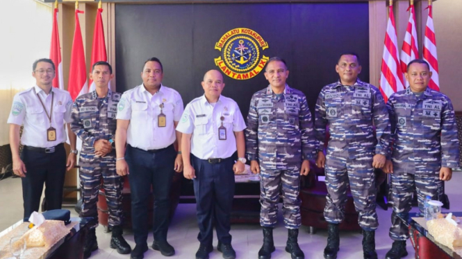 Danlantamal IX Bersama BMKG Provinsi Maluku Jajaki Pemasangan Tsunami Gauge di Teluk Ambon