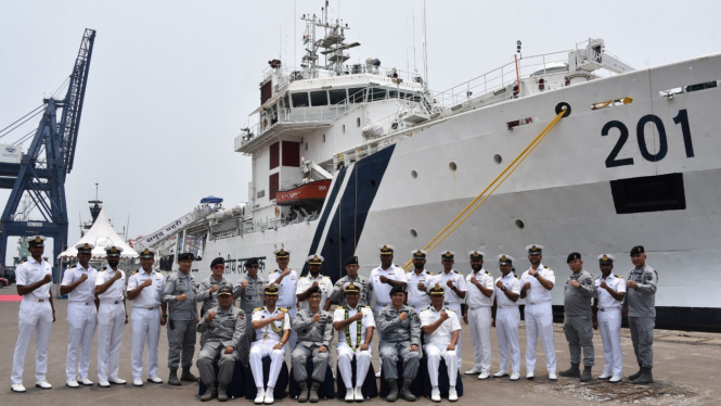 Bakamla RI Sambut Kedatangan Kapal Indian Coast Guard Samudra Prahari