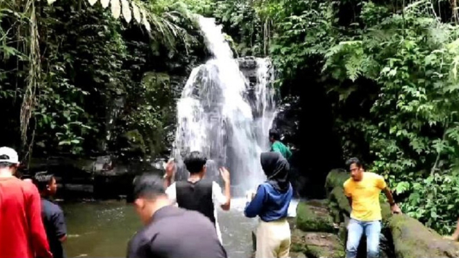 Eksotisme Wisata Air Terjun Sedampah Indah di Lampung yang Memacu Adrenalin