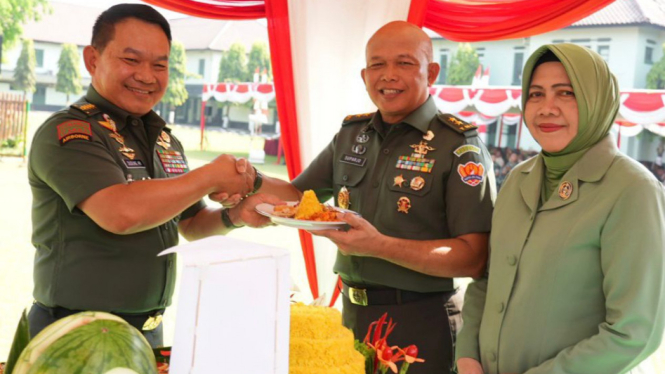 Syukuran HUT Ke- 78 Zeni Angkatan Darat, Kasad Potong Tumpeng