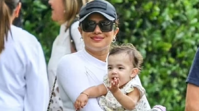 Penampilan Memukau Priyanka Chopra saat Menggendong Putrinya, Malti Marie Hendak ke Disney World