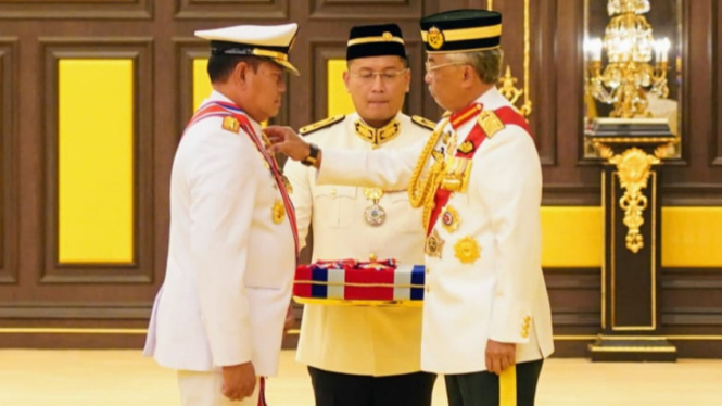 Panglima TNI Laksamana TNI Yudo Margono, S.E., M.M, Dianugrahi Tanda Kehormatan Panglima Gagah Angkatan Tentera Kerajaan Malaysia Atas Dedikasinya