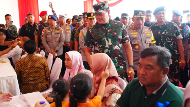 Panglima TNI Hadiri Bhakti Kesehatan dan Bhakti Sosial 32 Tahun Akabri 91 di Malang