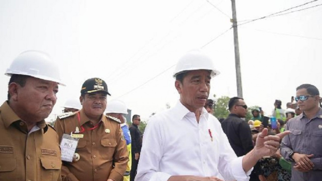 Presiden Jokowi Targetkan Perbaikan Jalan Rusak di Lampung Rampung Desember 2023